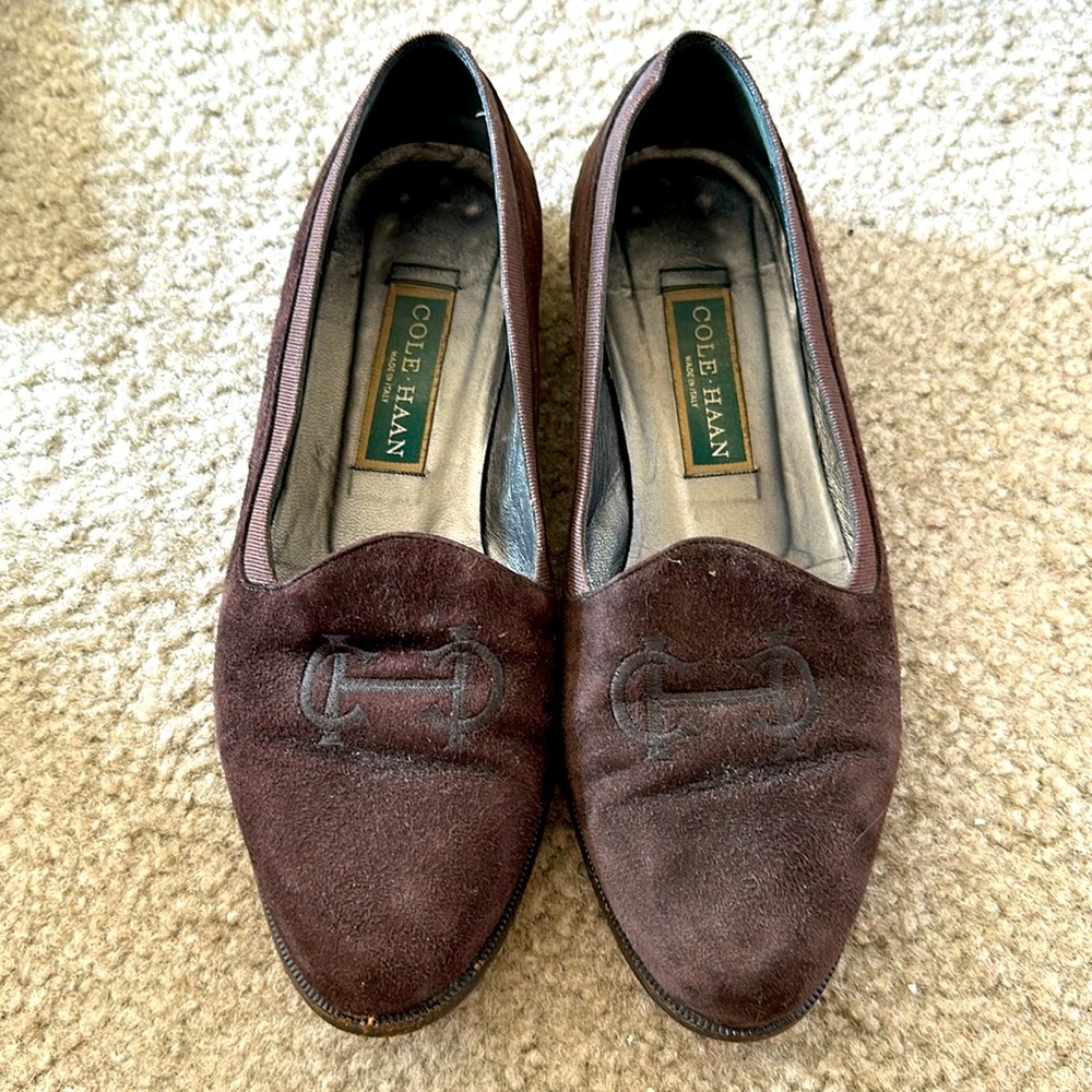 Vintage Cole Haan Brown Suede  loafers, size 8B